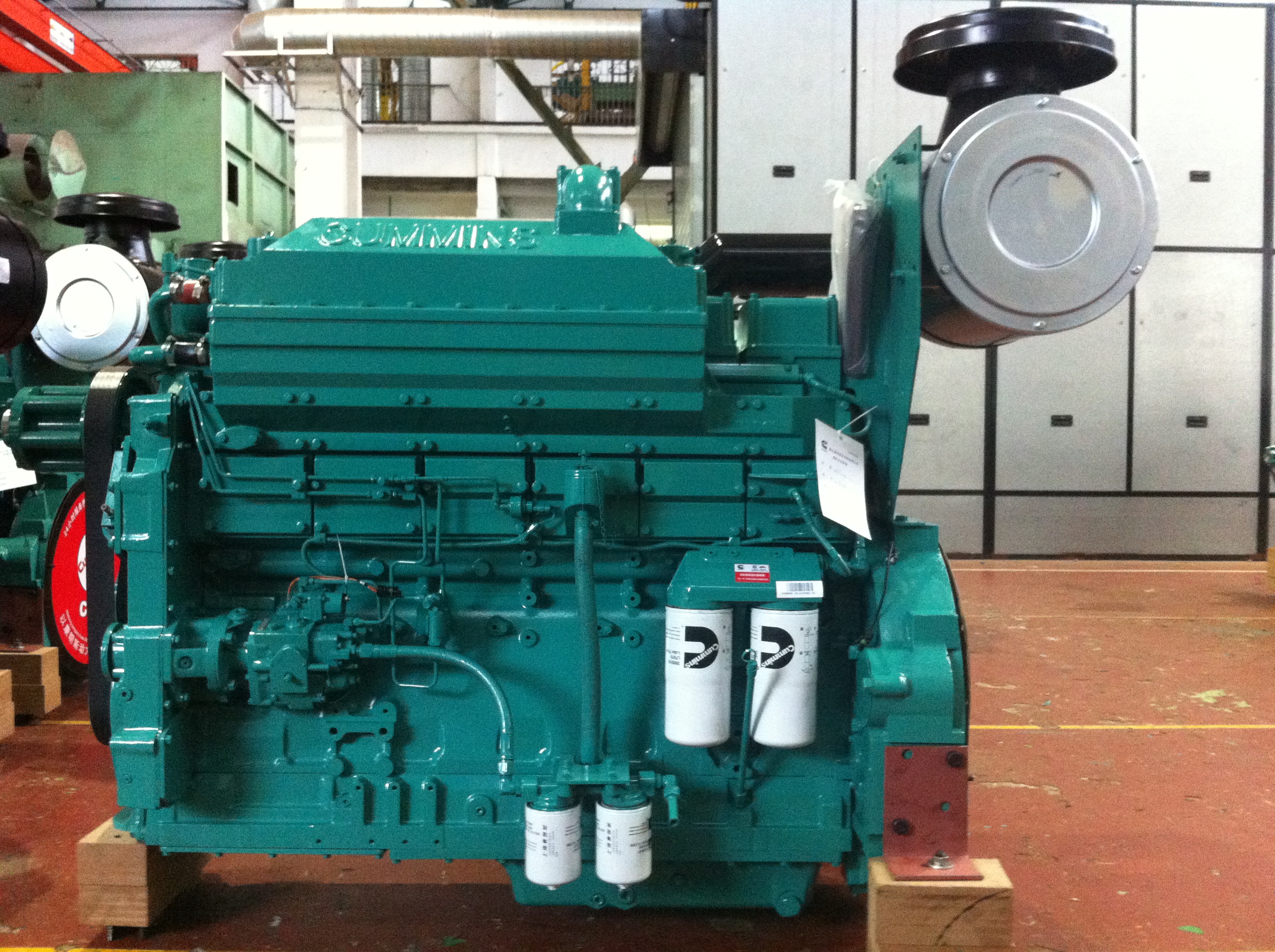 500KW重慶康明斯KTA19-G8柴油發電機組